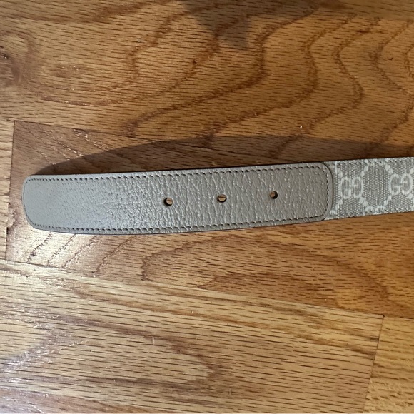 Gucci Beige and Gold GG Women's Belt - Picture 4 of 9